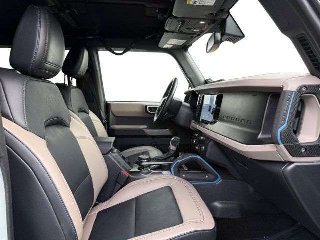 Used 2023 Ford Bronco Wildtrak AWD/4WD image 12