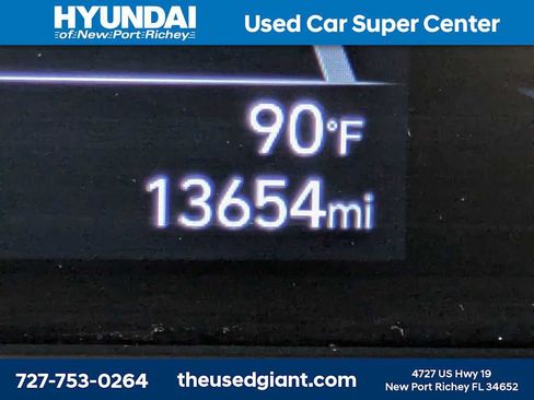 Certified 2025 Hyundai Venue SE FWD image 27