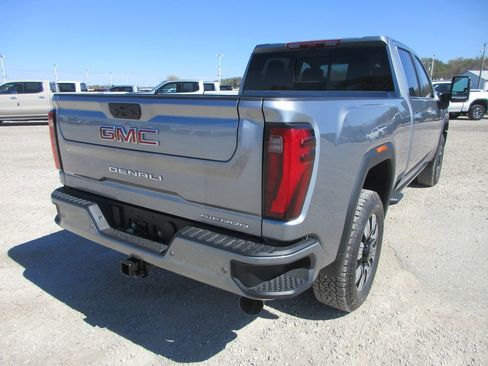 New 2026 GMC Sierra 2500 Denali w/ Denali Reserve Package AWD/4WD image 5