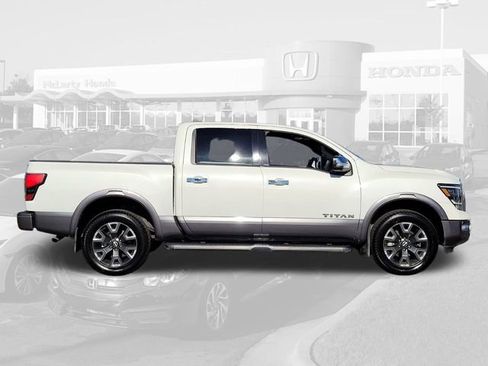 Used 2023 Nissan Titan Platinum Reserve w/ Moonroof Package image 3