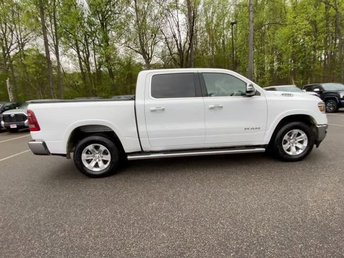 Used 2022 RAM 1500 Laramie AWD/4WD image 9