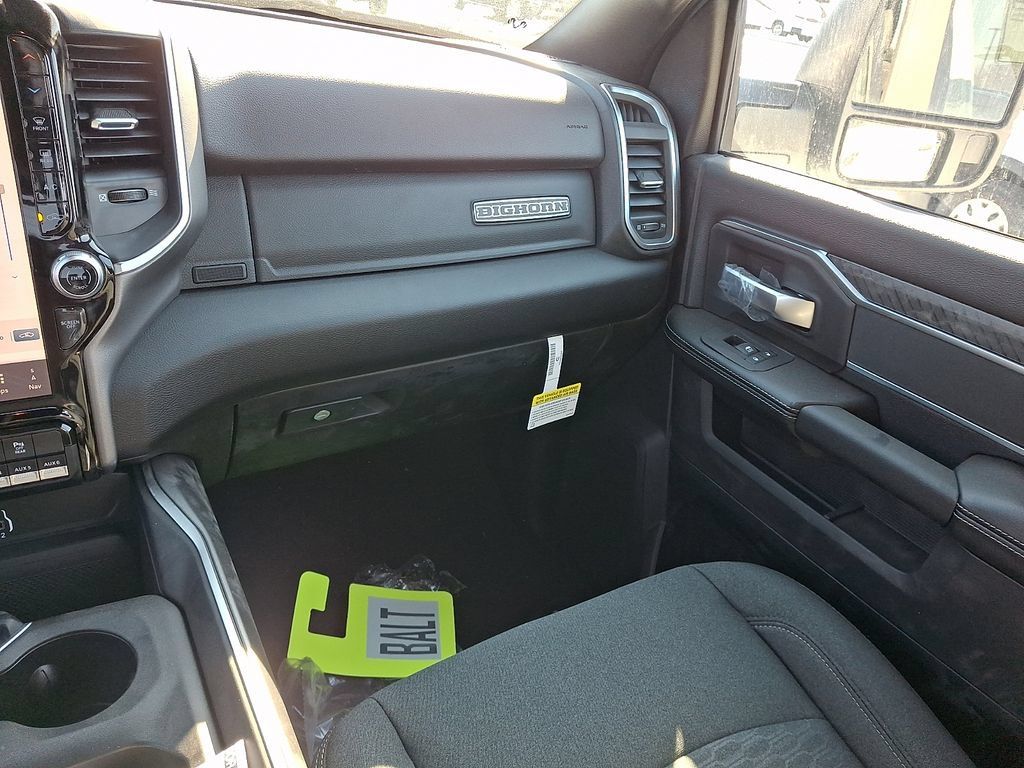New 2026 RAM 2500 Big Horn AWD/4WD image 12