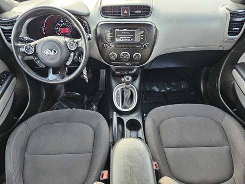 Used 2018 Kia Soul FWD image 23