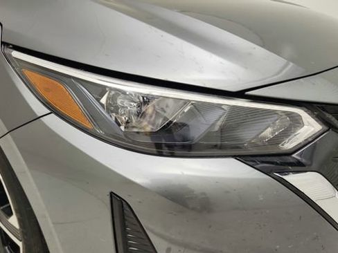 Used 2024 Nissan Sentra SV FWD image 26