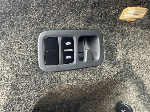 Used 2023 Bentley Bentayga Speed image 25