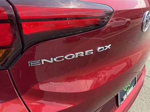 Used 2021 Buick Encore GX Select w/ Sport Touring Package FWD image 30