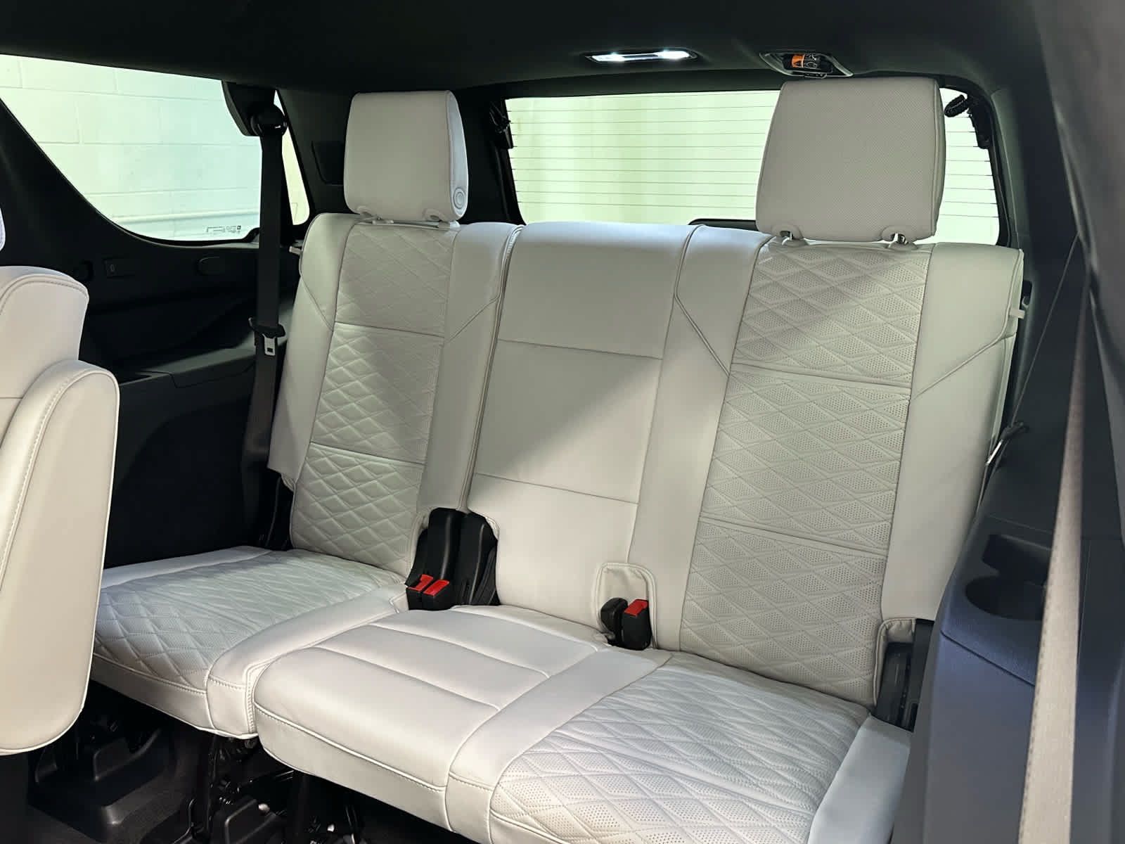 Used 2026 Cadillac Escalade Platinum Sport w/ LPO, ONYX Package AWD/4WD image 17