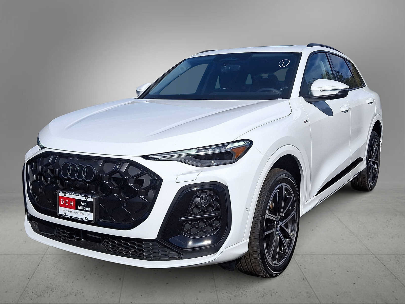 New 2026 Audi Q5 Premium AWD/4WD image 1
