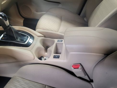 Used 2020 Nissan Rogue SV FWD image 26