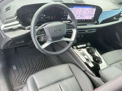Used 2025 Audi A5 2.0T Premium w/ Convenience Package AWD/4WD image 4
