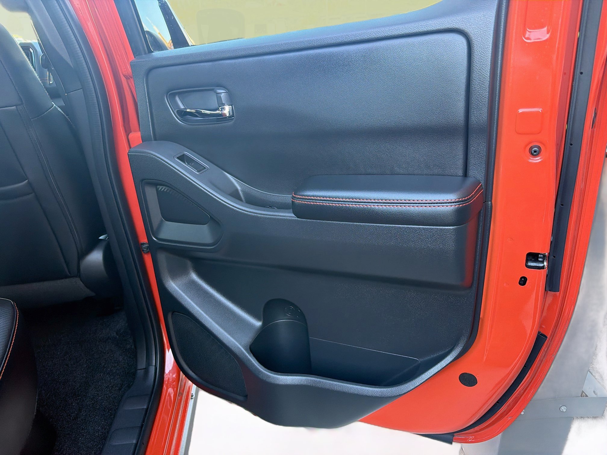 Used 2025 Nissan Frontier PRO-4X w/ Pro Premium Package AWD/4WD image 31