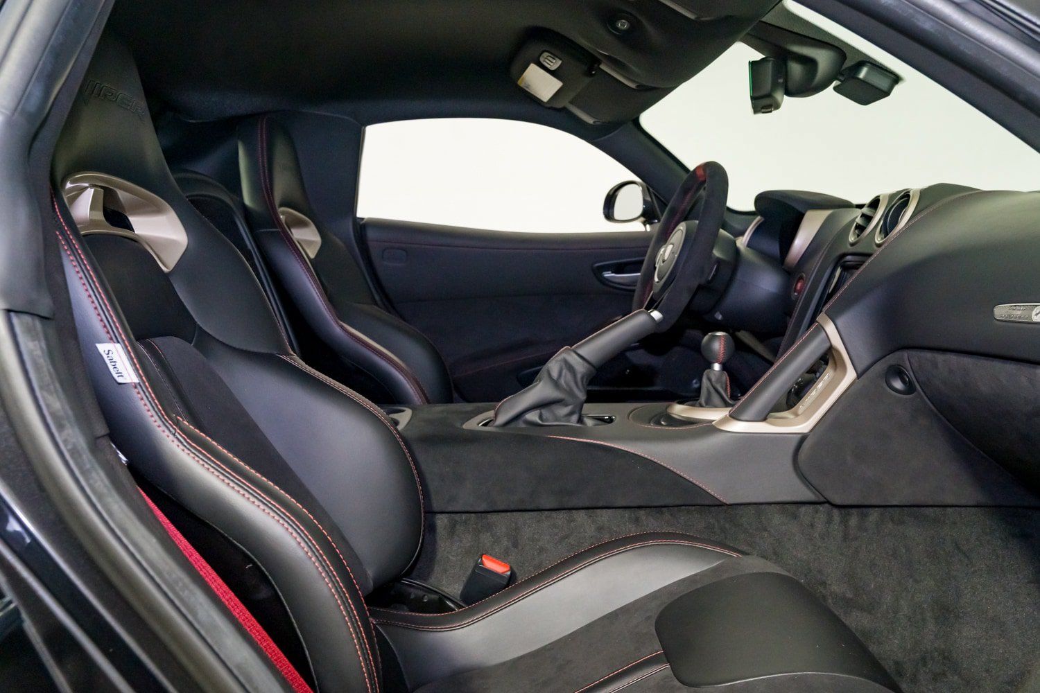 Used 2016 Dodge Viper GTC w/ ACR Package RWD image 25