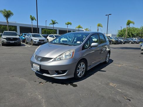 Used 2010 Honda Fit Sport image 3