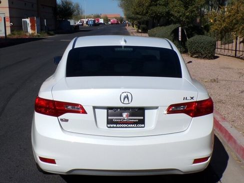 Used 2014 Acura ILX w/ Technology Package image 4