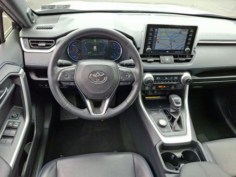 Used 2020 Toyota RAV4 XSE image 11