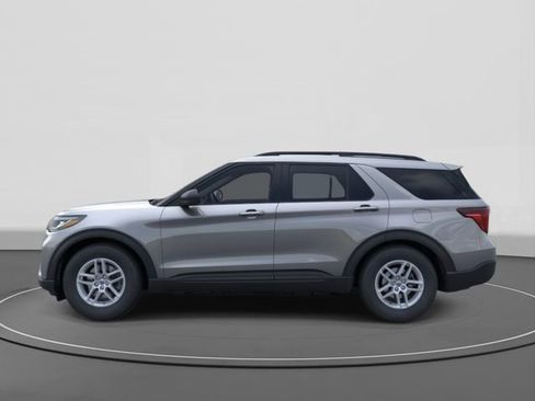 New 2026 Ford Explorer Active image 3