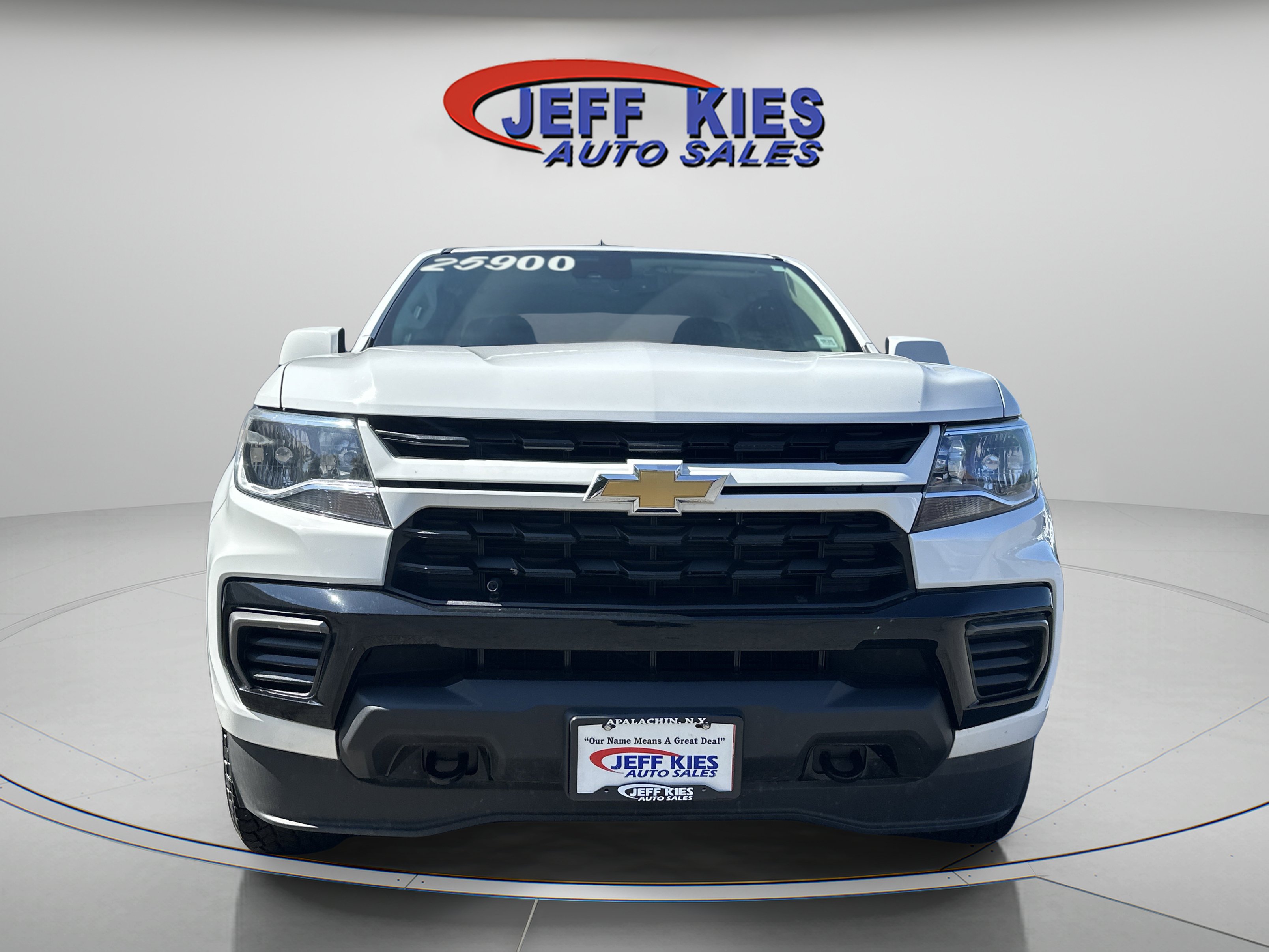 Used 2022 Chevrolet Colorado LT w/ Fleet Safety Package AWD/4WD image 3