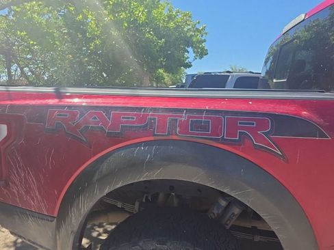 Used 2018 Ford F150 Raptor w/ Equipment Group 802A Luxury AWD/4WD image 8