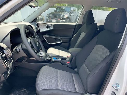 New 2025 Kia Soul S image 37
