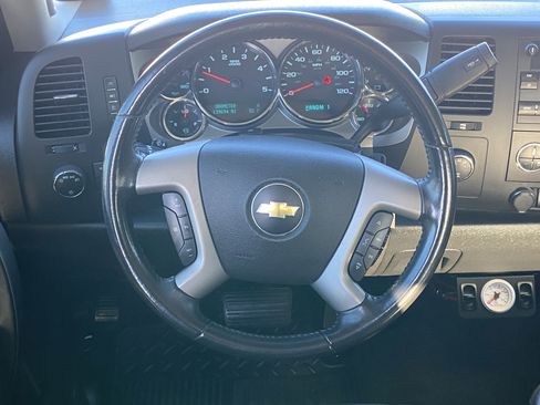 Used 2013 Chevrolet Silverado 2500 LT w/ Interior Plus Package AWD/4WD image 10