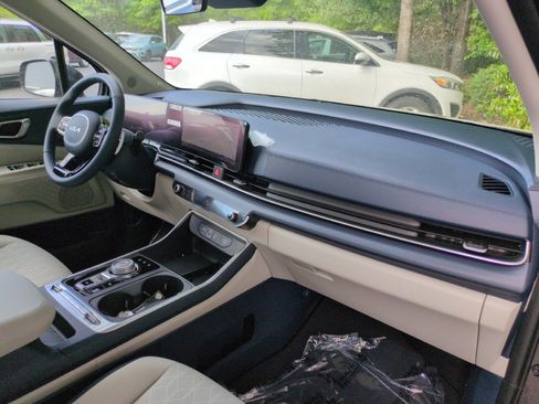 New 2026 Kia Carnival SX FWD image 49