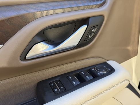 Certified 2022 GMC Yukon Denali w/ Denali Premium Package image 16