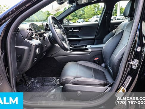 Used 2025 Mercedes-Benz C 300 Sedan image 18