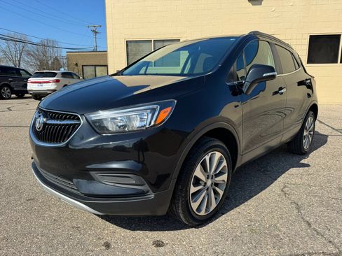 Used 2019 Buick Encore Preferred AWD/4WD image 3
