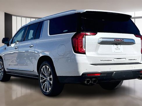 Used 2021 GMC Yukon XL Denali w/ Denali Ultimate Package image 12