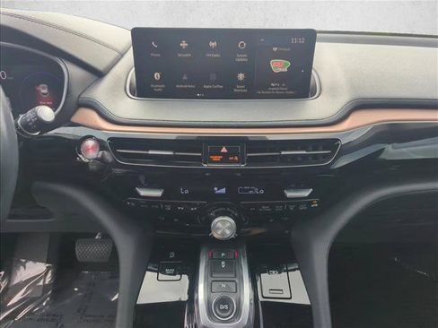 Used 2022 Acura MDX FWD image 16