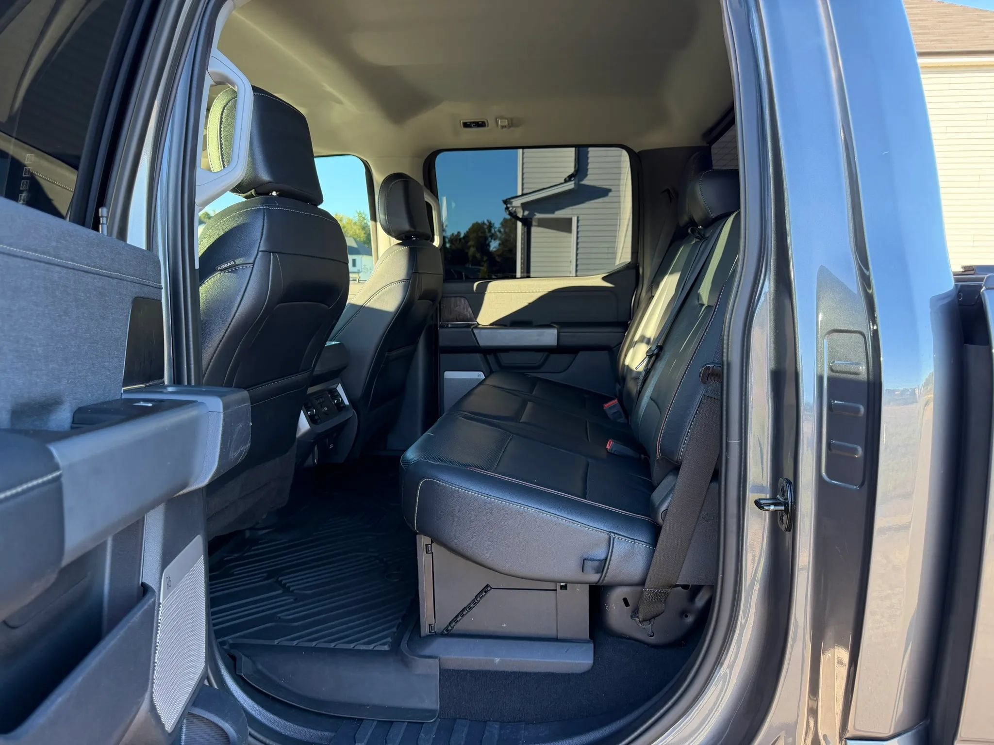 Used 2023 Ford F250 Lariat AWD/4WD image 20