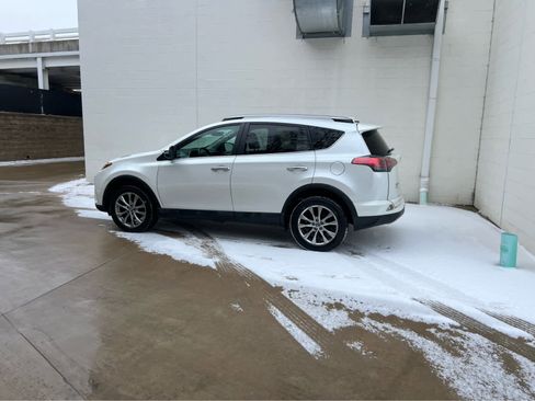 Used 2017 Toyota RAV4 Limited image 1