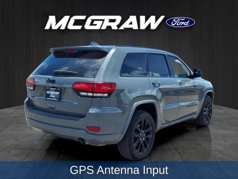 Used 2020 Jeep Grand Cherokee Altitude RWD image 6