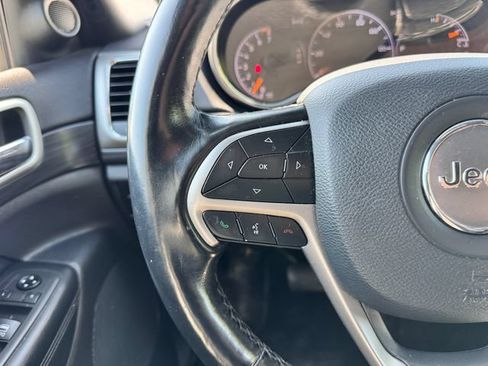 Used 2021 Jeep Grand Cherokee Laredo X AWD/4WD image 16