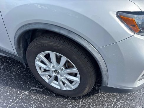 Used 2020 Nissan Rogue SV FWD image 4