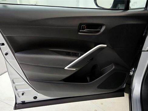 Certified 2023 Toyota Corolla Cross LE w/ Moonroof Package image 22