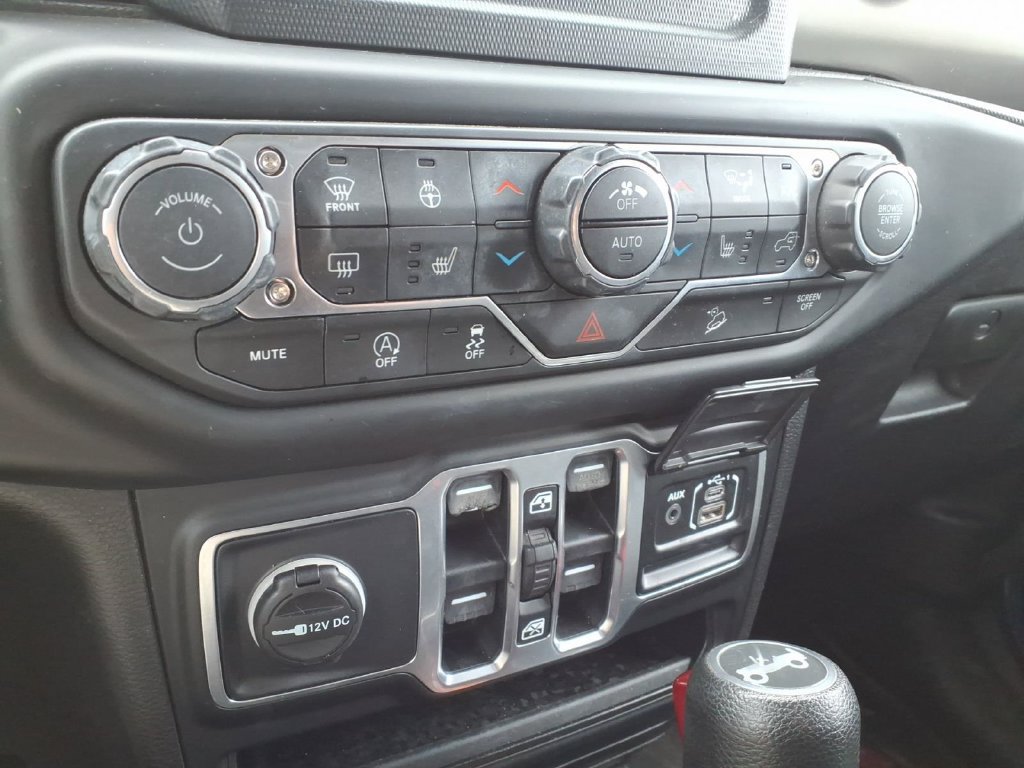Used 2018 Jeep Wrangler Unlimited Sport S AWD/4WD image 19