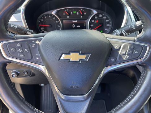 Used 2021 Chevrolet Equinox Premier FWD image 22