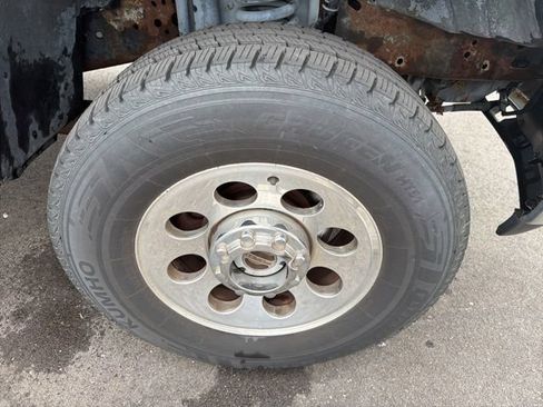 Used 2005 Ford F350 XLT AWD/4WD image 4