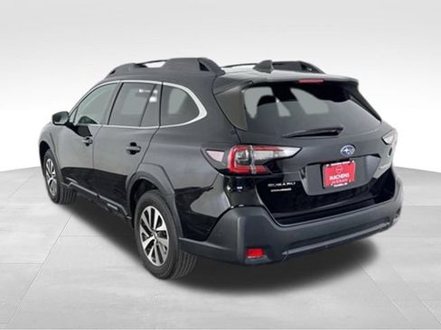 Used 2023 Subaru Outback Premium AWD/4WD image 7