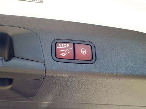 Used 2023 Mercedes-Benz GLS 450 4MATIC image 54