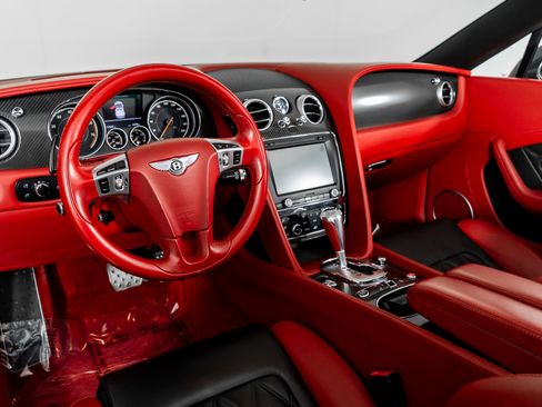 Used 2014 Bentley Continental GT image 2