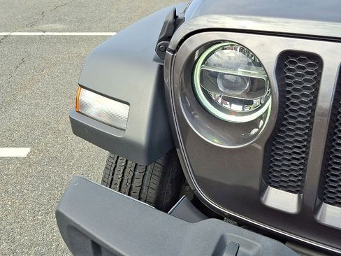 Certified 2022 Jeep Wrangler Unlimited Sport AWD/4WD image 26
