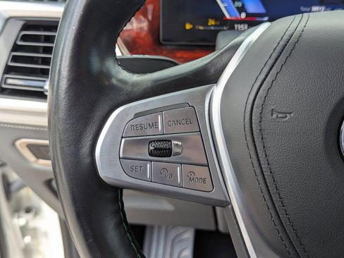 Used 2024 BMW ALPINA XB7 AWD/4WD image 32