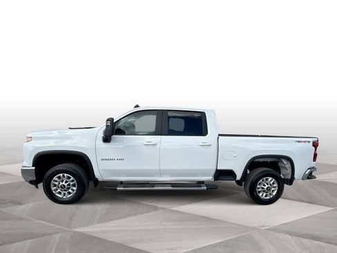 Used 2025 Chevrolet Silverado 2500 LT w/ Convenience Package AWD/4WD image 5