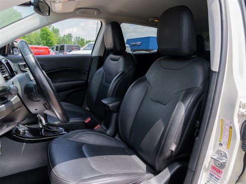 Used 2020 Jeep Compass Limited AWD/4WD image 17