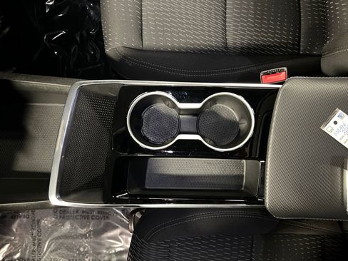 Certified 2025 Chevrolet Equinox LT image 24