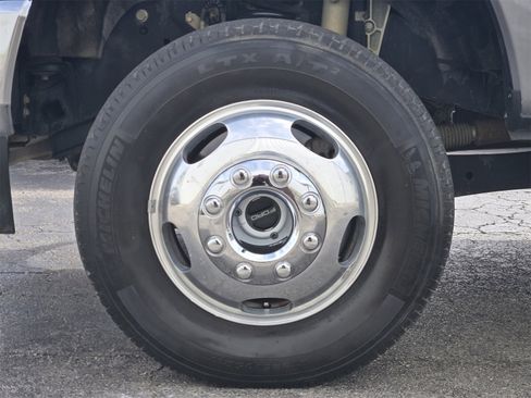 Used 2022 Ford F350 Lariat w/ Lariat Ultimate Package image 7