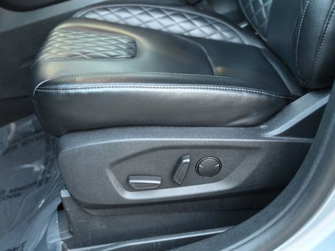 Used 2024 Ford Edge Titanium image 16