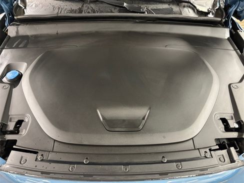 Certified 2023 Volvo C40 P8 Recharge Ultimate image 9